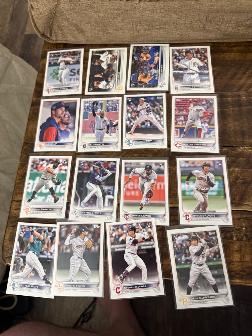 2022 TOPPS TRADED