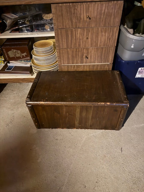 WOOD STORAGE BOX