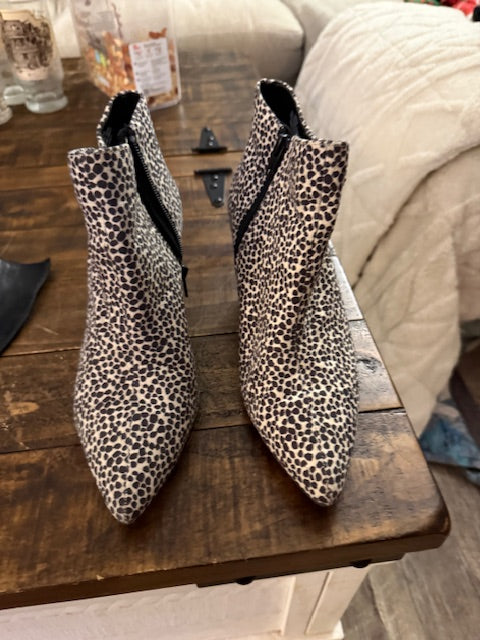 WOMEN SHOES