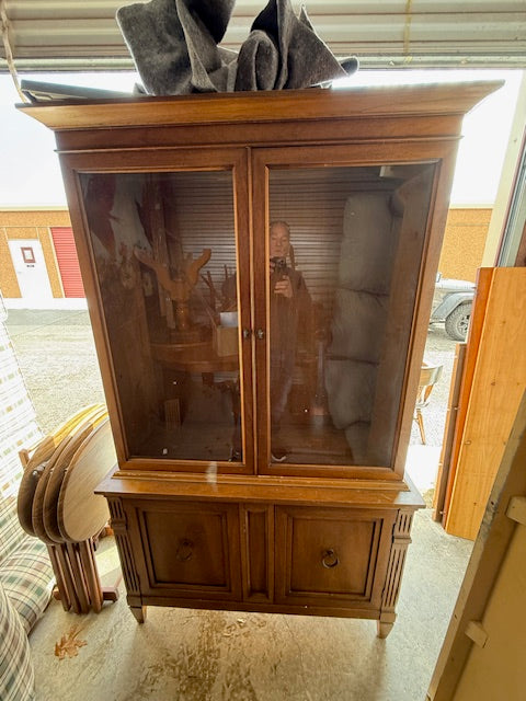 CHINA CLOSET