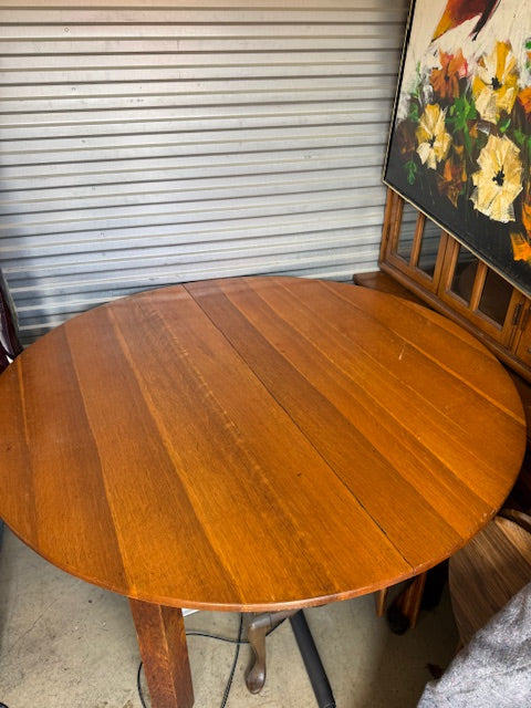 KITCHEN TABLE