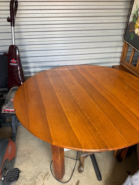 KITCHEN TABLE