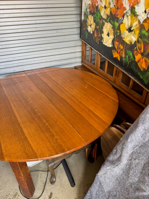 KITCHEN TABLE
