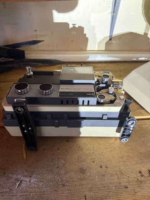 PROJECTOR