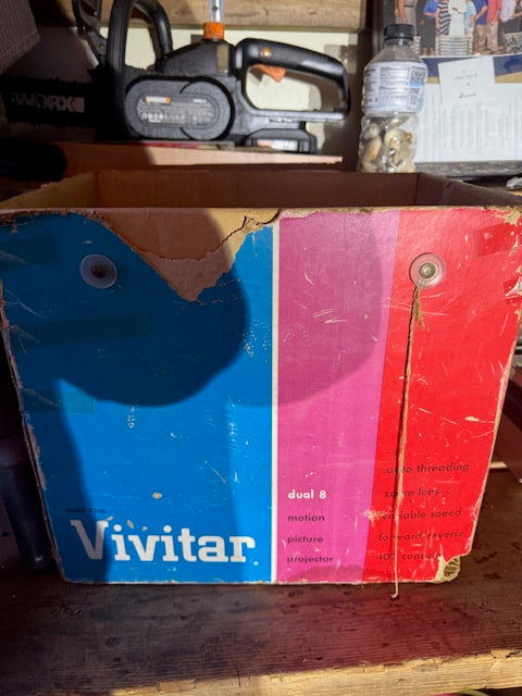 PROJECTOR