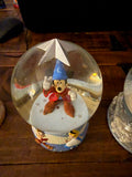 DISNEY SNOWGLOBE