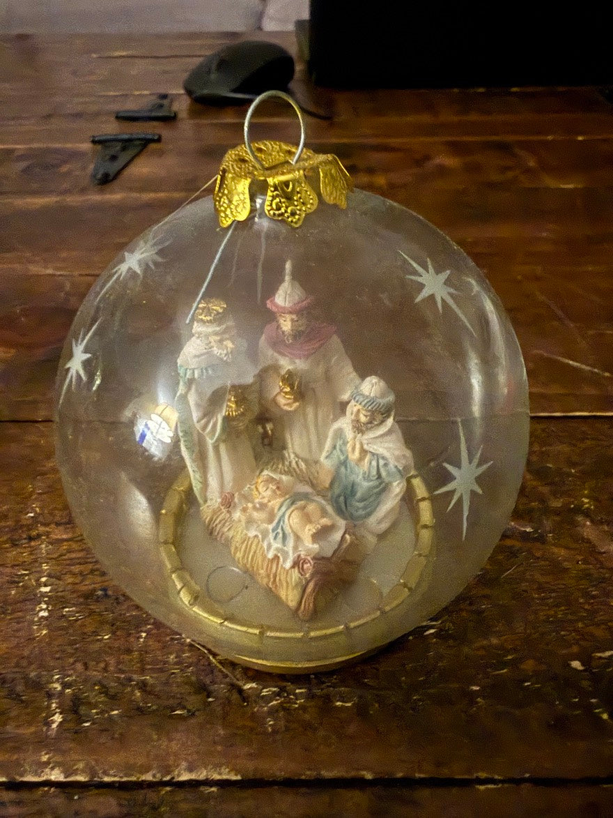 DISNEY SNOWGLOBES
