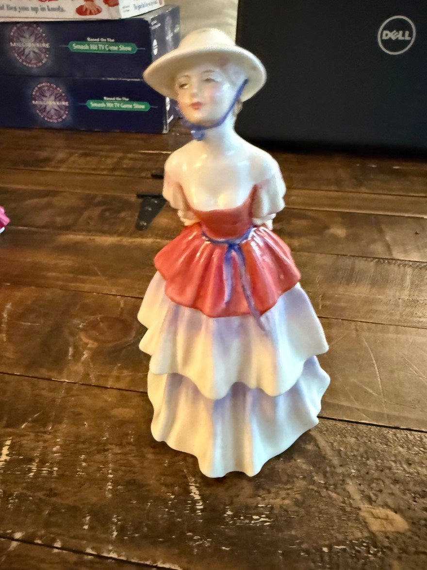 ROYAL DOULTON