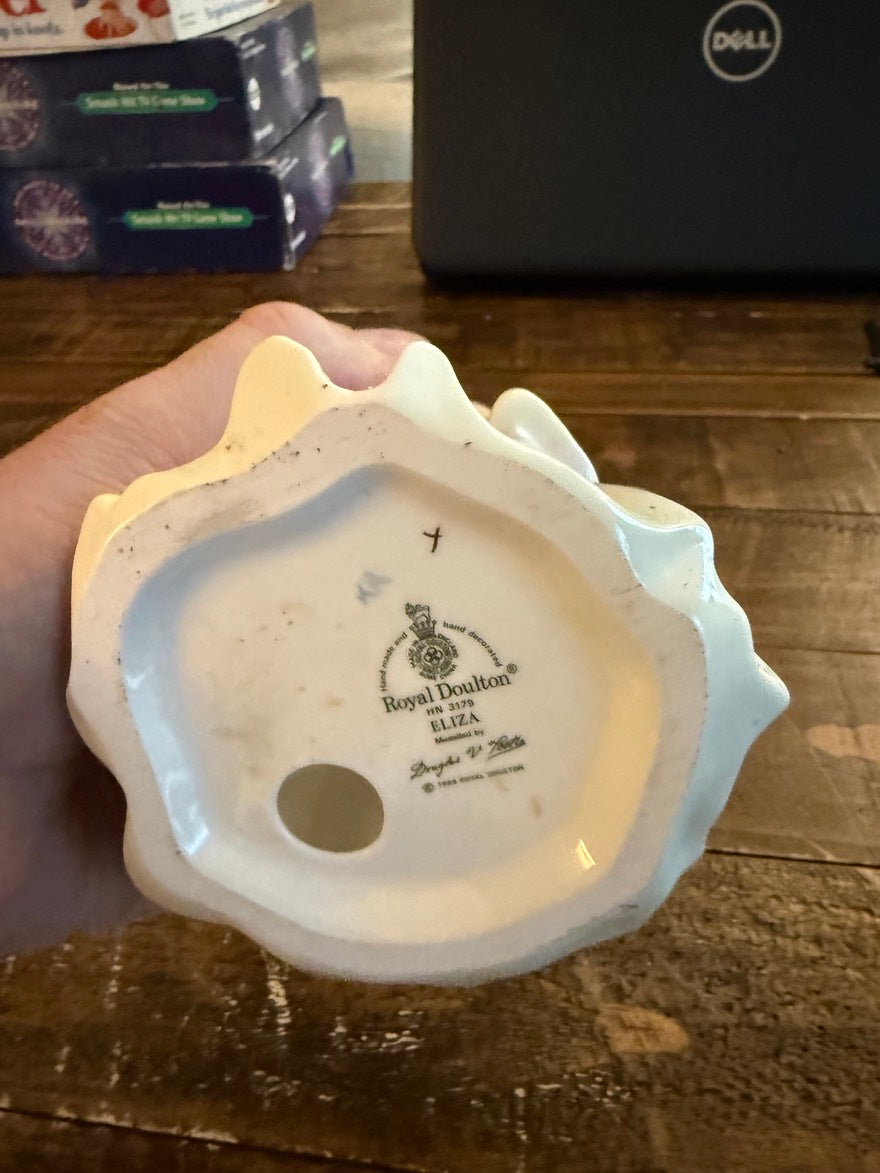 ROYAL DOULTON
