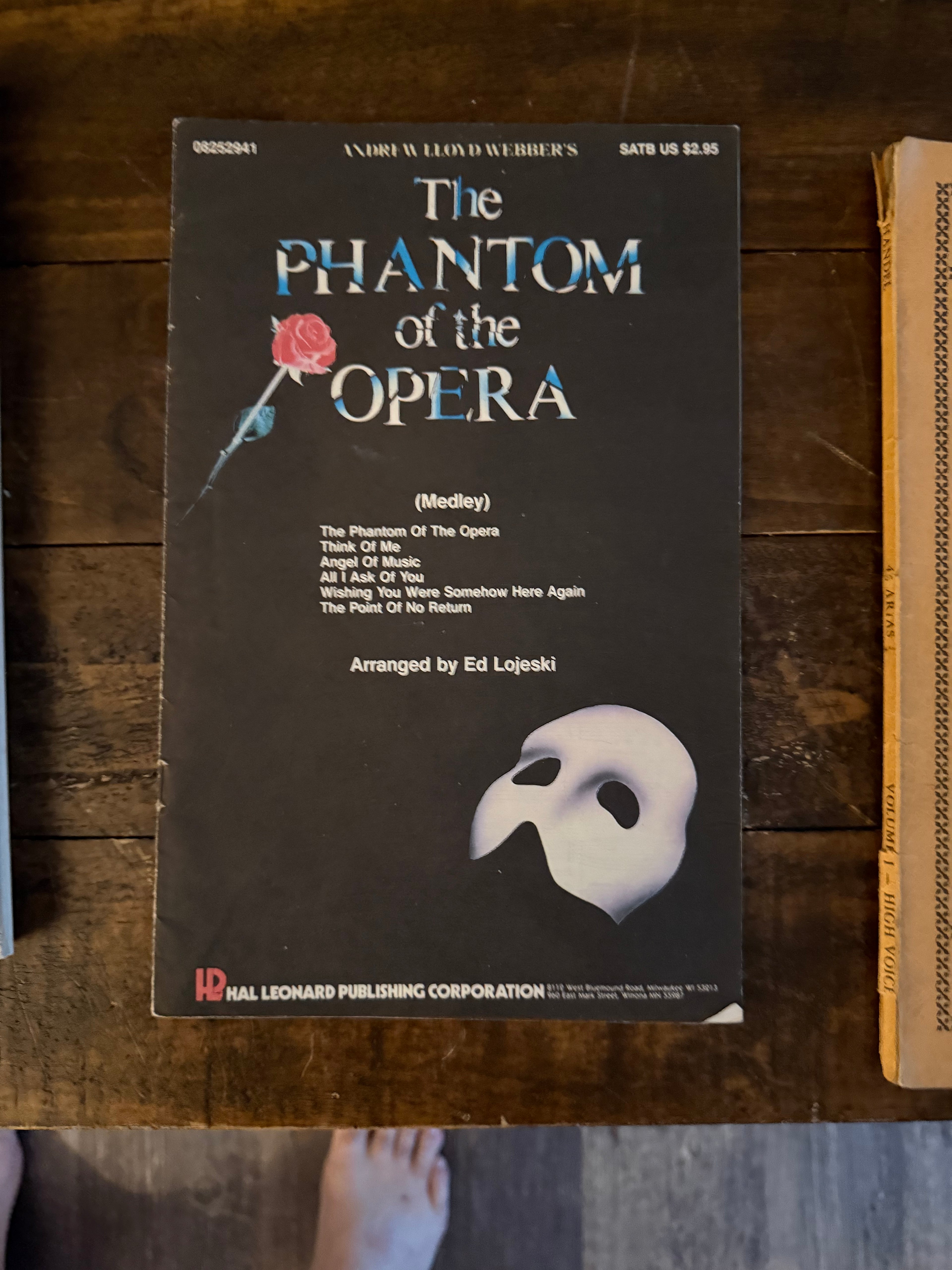 Opera Book