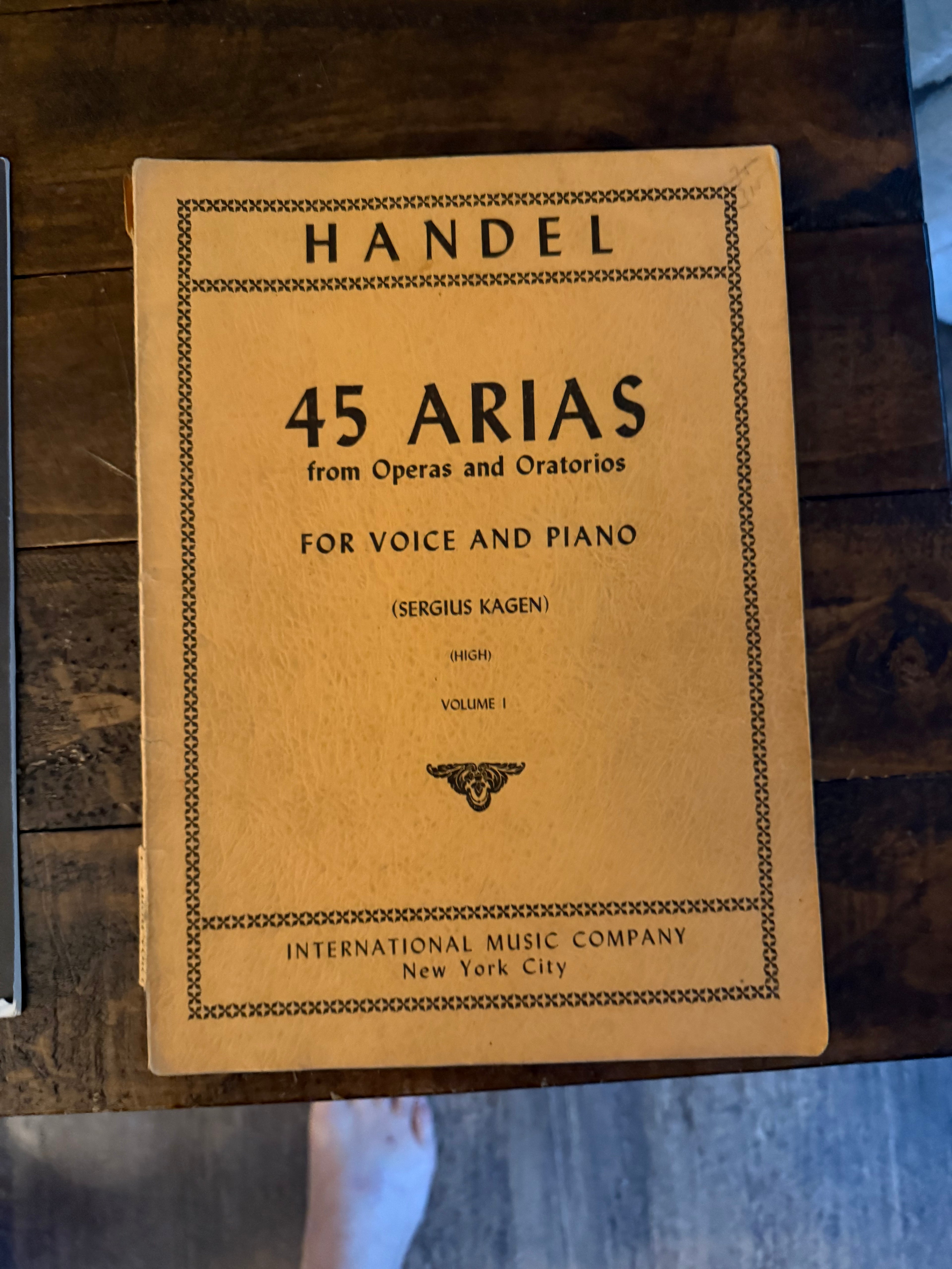 Opera Book