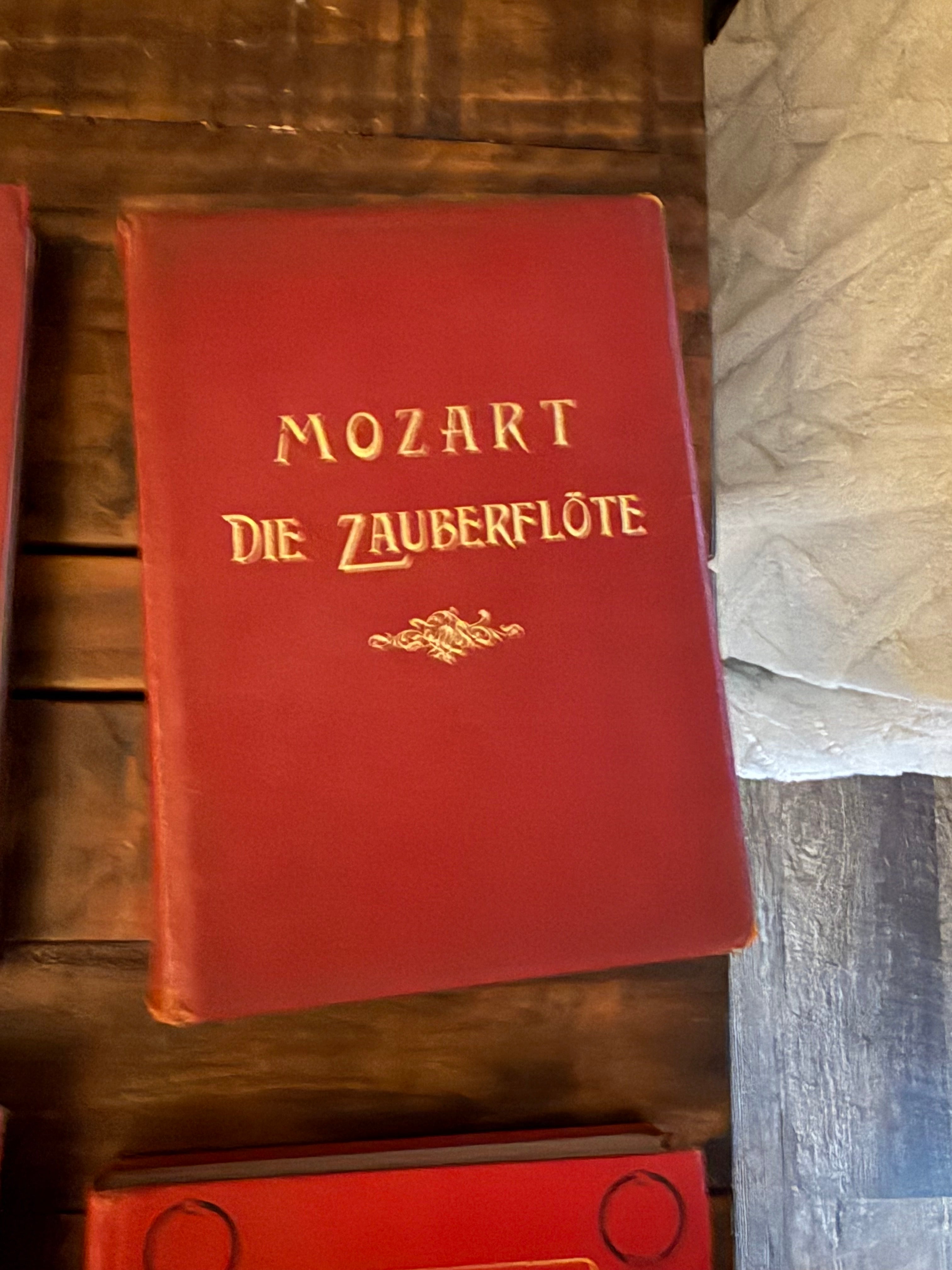 Opera Book